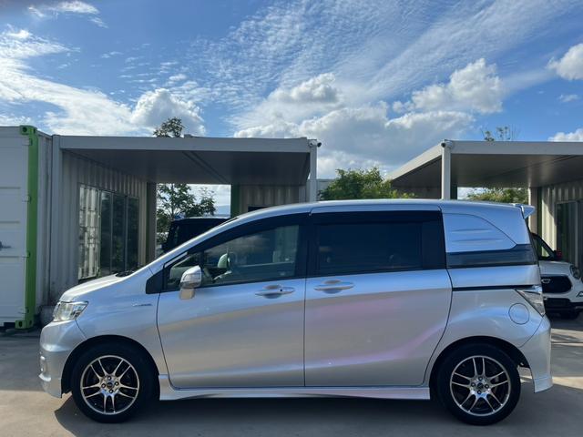 HONDA FREED SPIKE HYBRID JUST SELECTION