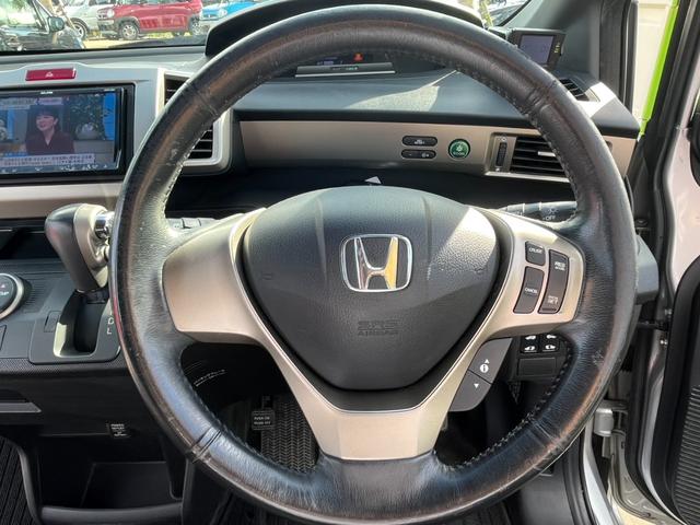 HONDA FREED SPIKE HYBRID JUST SELECTION