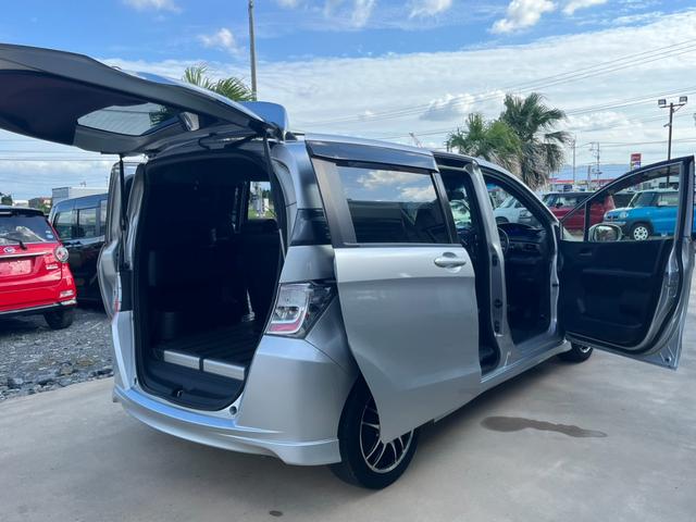 HONDA FREED SPIKE HYBRID JUST SELECTION