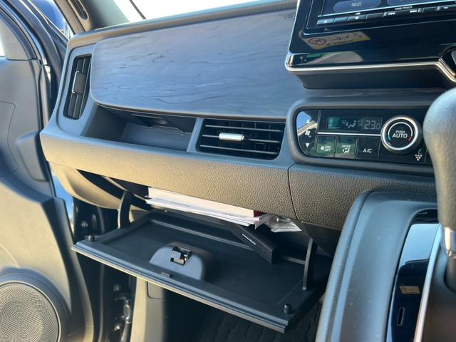 Ｎ－ＯＮＥ プレミアム　純正ナビ　禁煙車　フルセグＴＶ　バックカメラ　ドライブレコーダー前後　シートヒーター　衝突軽減装置　テレビキット　ＬＥＤ　ステアリングスイッチ　Ｂｌｕｅｔｏｏｔｈ（25枚目）