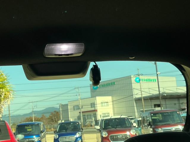 Ｎ－ＯＮＥ プレミアム　純正ナビ　禁煙車　フルセグＴＶ　バックカメラ　ドライブレコーダー前後　シートヒーター　衝突軽減装置　テレビキット　ＬＥＤ　ステアリングスイッチ　Ｂｌｕｅｔｏｏｔｈ（39枚目）