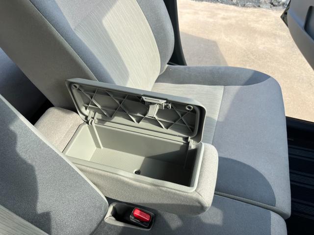 キャスト スタイルＸ　ＳＡＩＩＩ　ナビ　フルセグＴＶ　禁煙車　バックカメラ　ＥＴＣ　衝突軽減装置　ツートン　Ｂｌｕｅｔｏｏｔｈ　レーンキープアシスト　スマートキー（38枚目）