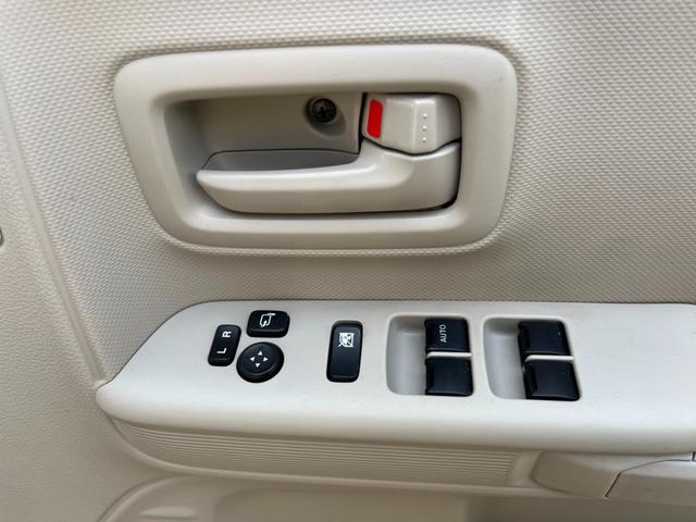 スペーシア ハイブリッドＸ　純正８インチナビ　全方位モニター　禁煙車　両側電動スライドドア　フルセグＴＶ　衝突軽減装置　Ｂｌｕｅｔｏｏｔｈ　シートヒーター　ＬＥＤ　ステアリングスイッチ（33枚目）