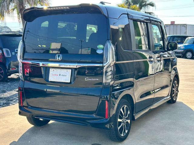 N-BOXカスタム G・Lホンダセンシング 純正8インチナビ 禁煙車 片側電動スライドドア フルセグTV バックカメラ ETC オートクルーズ Bluetooth ステアリングスイッチ 純正アルミホイール LED(5枚目)