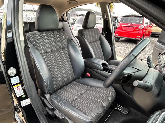 ヴェゼル S ナビ フルセグTV 禁煙車 バックカメラ ETC ルーフレール Bluetooth シートヒーター 純正アルミホイール LED ステアリングスイッチ(6枚目)