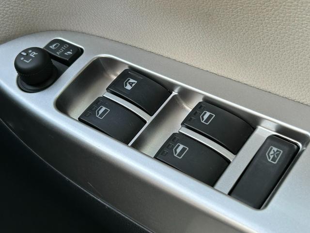 �̔��S�����O�o���Ă��鎖��ڋq���Ă��鎖�����X����܂��̂ŁA�����X�̍ۂɂ͎��O�ɂ��A���𒸂��܂������Ϗ�����܂��B�d�b�������́A�I�����C���\�񂩂炨�\���݂��������B