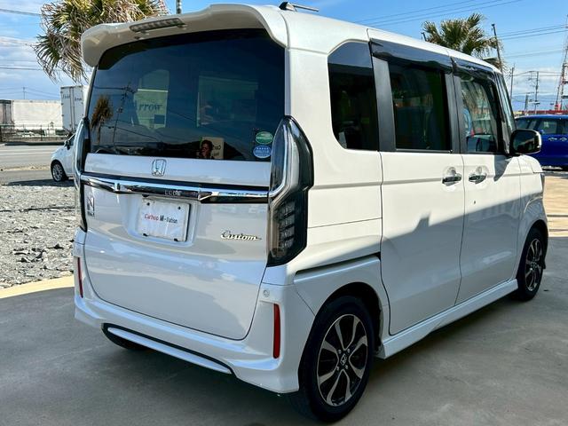 Ｎ－ＢＯＸカスタム Ｇ・Ｌホンダセンシング　純正８インチナビ　禁煙車　片側電動スライドドア　フルセグＴＶ　Ｂｌｕｅｔｏｏｔｈ　バックカメラ　シートヒーター　ＥＴＣ　ドライブレコーダー　クルーズコントロール　レーンアシスト　ＬＥＤ（5枚目）