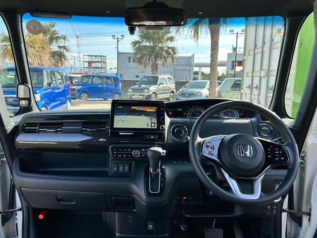 Ｎ－ＢＯＸカスタム Ｇ・Ｌホンダセンシング　純正８インチナビ　禁煙車　片側電動スライドドア　フルセグＴＶ　Ｂｌｕｅｔｏｏｔｈ　バックカメラ　シートヒーター　ＥＴＣ　ドライブレコーダー　クルーズコントロール　レーンアシスト　ＬＥＤ（6枚目）