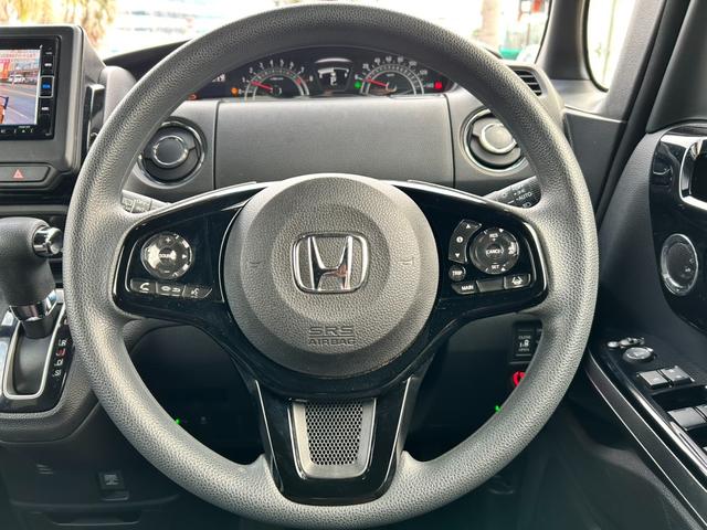 Ｎ－ＢＯＸカスタム Ｌ　純正ナビ　禁煙車　片側電動スライドドア　フルセグＴＶ　バックカメラ　衝突軽減装置　シートヒーター　Ｂｌｕｅｔｏｏｔｈ　障害物センサー　純正アルミホイール　ＬＥＤ（26枚目）