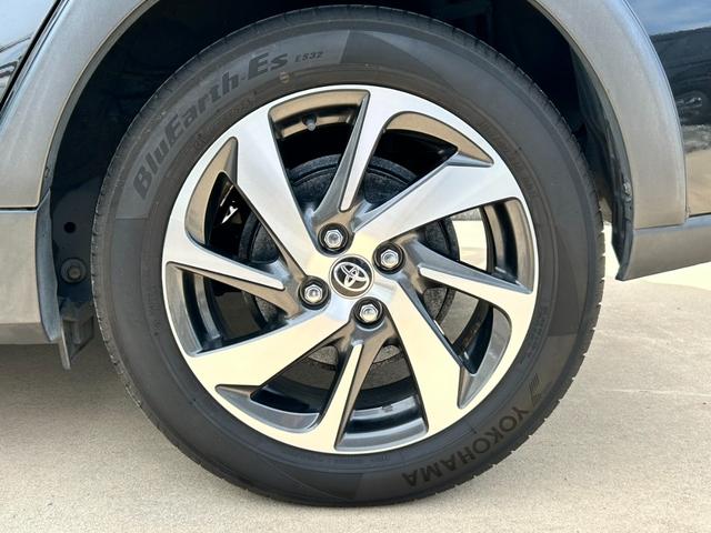 �̔��S�����O�o���Ă��鎖��ڋq���Ă��鎖�����X����܂��̂ŁA�����X�̍ۂɂ͎��O�ɂ��A���𒸂��܂������Ϗ�����܂��B�d�b�������́A�I�����C���\�񂩂炨�\���݂��������B