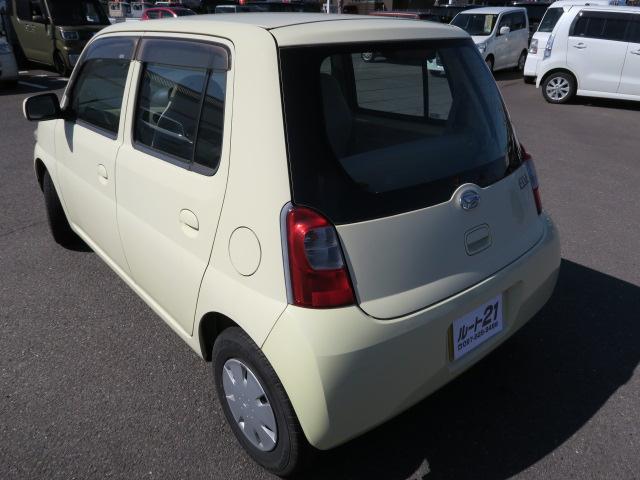 エッセ Ｌ　キーレスエントリー　ＣＤ　ライトレベル調節　セキュリティ　記録簿　エアコン　パワーステアリング　パワーウインドウ　Ｗエアバッグ（7枚目）