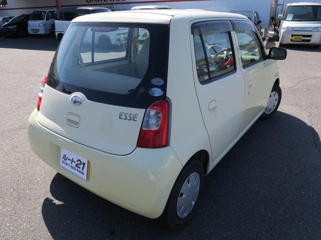 エッセ Ｌ　キーレスエントリー　ＣＤ　ライトレベル調節　セキュリティ　記録簿　エアコン　パワーステアリング　パワーウインドウ　Ｗエアバッグ（9枚目）