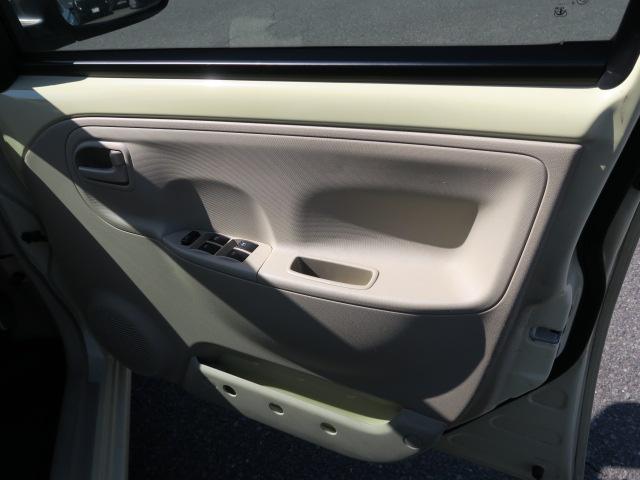 エッセ Ｌ　キーレスエントリー　ＣＤ　ライトレベル調節　セキュリティ　記録簿　エアコン　パワーステアリング　パワーウインドウ　Ｗエアバッグ（14枚目）