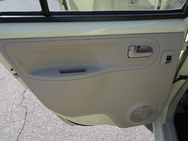 エッセ Ｌ　キーレスエントリー　ＣＤ　ライトレベル調節　セキュリティ　記録簿　エアコン　パワーステアリング　パワーウインドウ　Ｗエアバッグ（17枚目）