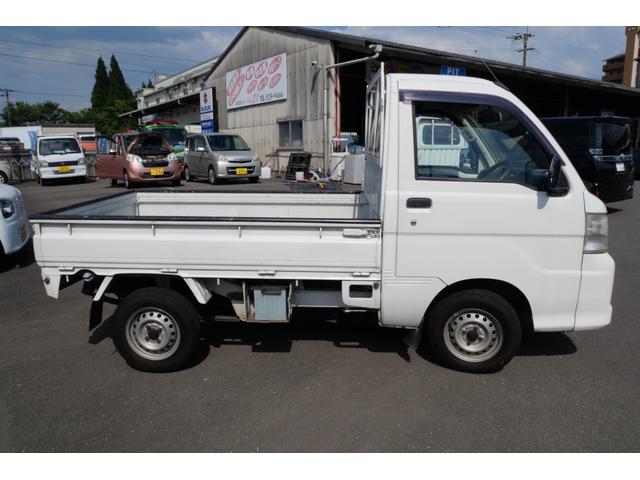 ハイゼットトラック エアコン・パワステ　スペシャル　エアコン　パワーステアリング　三方開　荷台ガード　荷台マット　ラジオ　記録簿（5枚目）