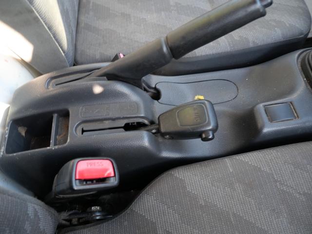 キャリイトラック KCエアコン・パワステ セレクト4WD車 エアコン パワーステアリング ラジオ 三方開 荷台ガード ライトレベル調節(27枚目)