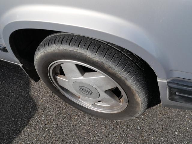 ９４０ ＧＬＥ　サンルーフ　キーレスエントリー　ＥＴＣ　パワーシート　純正１６インチアルミホイール　パワーウインドウ　パワーステアリング（11枚目）