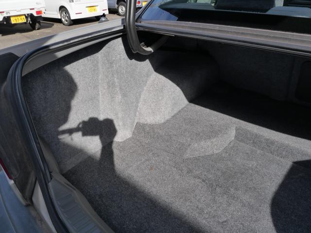 ９４０ ＧＬＥ　サンルーフ　キーレスエントリー　ＥＴＣ　パワーシート　純正１６インチアルミホイール　パワーウインドウ　パワーステアリング（22枚目）