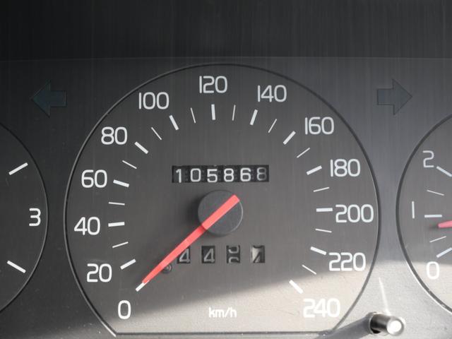 ９４０ ＧＬＥ　サンルーフ　キーレスエントリー　ＥＴＣ　パワーシート　純正１６インチアルミホイール　パワーウインドウ　パワーステアリング（28枚目）