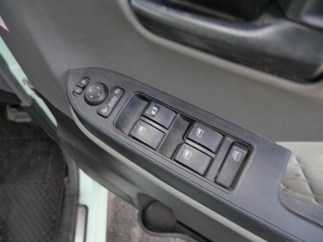 タント Ｘ　左側電動スライドドア　スマートキー　プッシュスタート　ナビ　フルセグ　全方位モニター　オートエアコン　パーキングセンサー　記録簿　ＥＴＣ（28枚目）