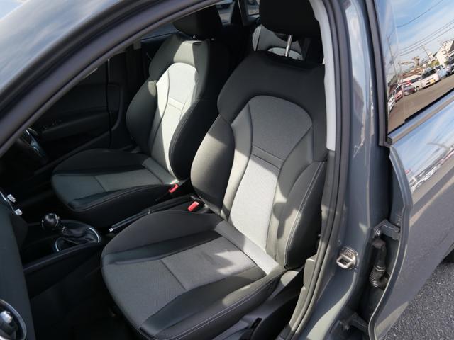 Ａ１ １．０ＴＦＳＩ　スマートキー　プッシュスタート　ナビ　ＴＶ　ドライブレコーダー　ＥＴＣ　オートエアコン　パーキングセンサー　パワーステアリング（18枚目）