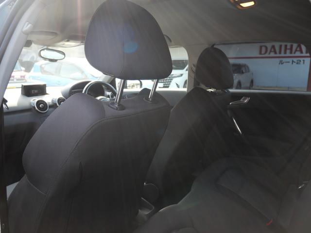 Ａ１ １．０ＴＦＳＩ　スマートキー　プッシュスタート　ナビ　ＴＶ　ドライブレコーダー　ＥＴＣ　オートエアコン　パーキングセンサー　パワーステアリング（19枚目）