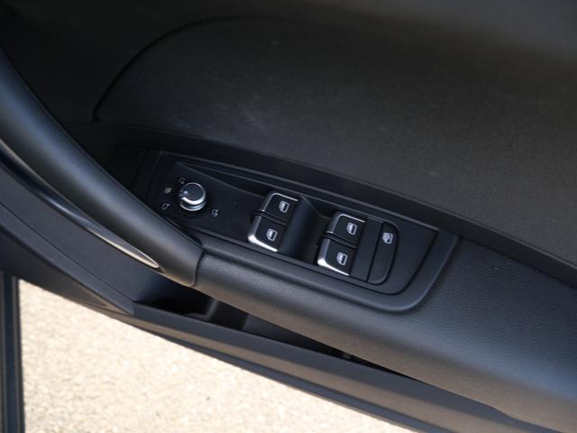 Ａ１ １．０ＴＦＳＩ　スマートキー　プッシュスタート　ナビ　ＴＶ　ドライブレコーダー　ＥＴＣ　オートエアコン　パーキングセンサー　パワーステアリング（26枚目）