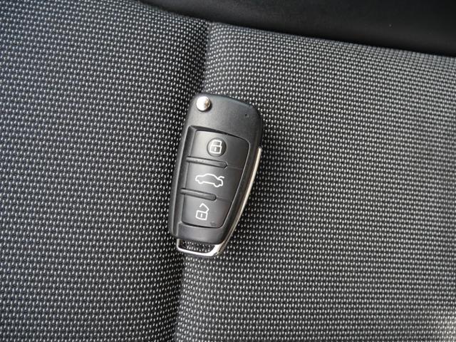 Ａ１ １．０ＴＦＳＩ　スマートキー　プッシュスタート　ナビ　ＴＶ　ドライブレコーダー　ＥＴＣ　オートエアコン　パーキングセンサー　パワーステアリング（36枚目）
