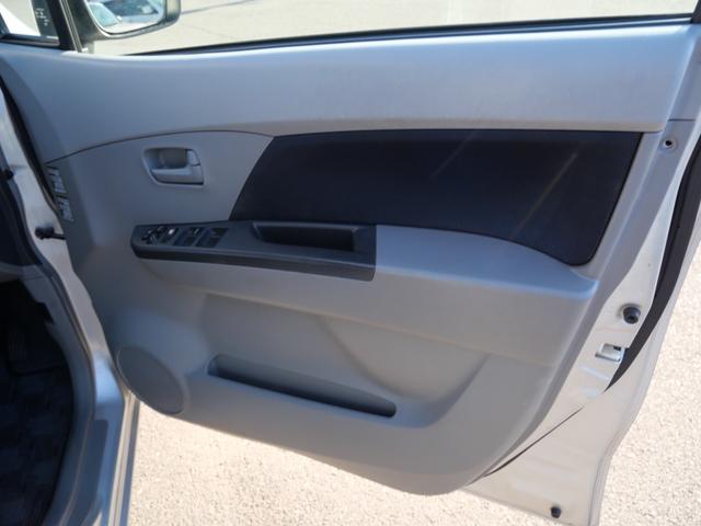 ワゴンＲ ＦＸ　ＣＤ　キーレスエントリー　電動格納ミラー　ライトレベル調節　ベンチシート　プライバシーガラス　セキュリティ　パワーウィンドウ（14枚目）