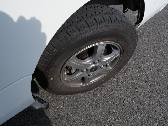 ハイゼットトラック ジャンボ CD キーレスエントリー エアコン パワーステアリング パワーウィンドウ Wエアバッグ シートカバー 三方開 荷台ガード 荷台マット 作業灯(15枚目)