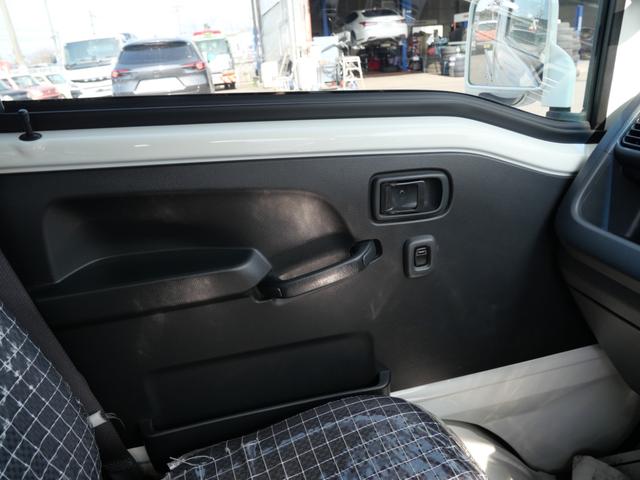 ハイゼットトラック ジャンボ CD キーレスエントリー エアコン パワーステアリング パワーウィンドウ Wエアバッグ シートカバー 三方開 荷台ガード 荷台マット 作業灯(18枚目)