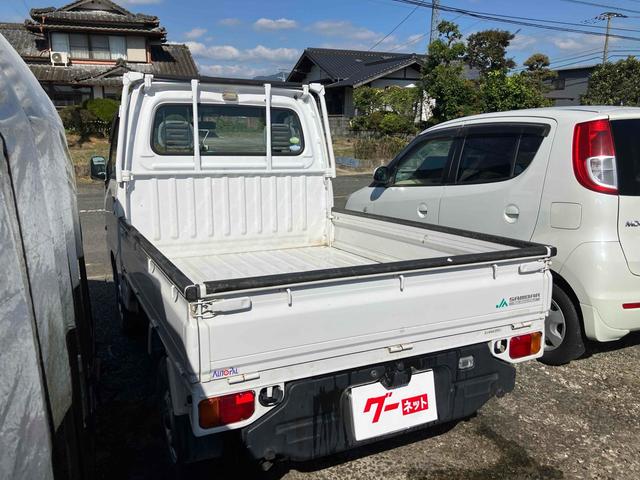 サンバートラック 4WD MT エアコン 運転席エアバッグ CD(10枚目)