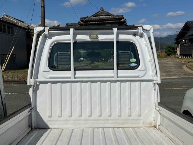 サンバートラック 4WD MT エアコン 運転席エアバッグ CD(12枚目)