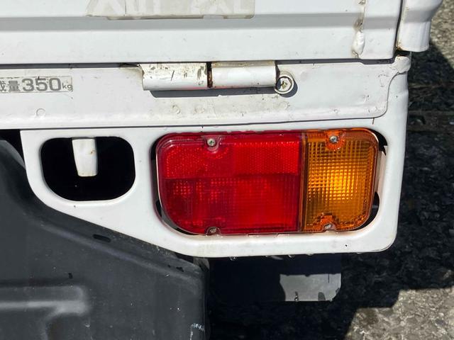 サンバートラック 4WD MT エアコン 運転席エアバッグ CD(14枚目)