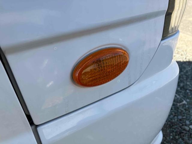 サンバートラック 4WD MT エアコン 運転席エアバッグ CD(19枚目)