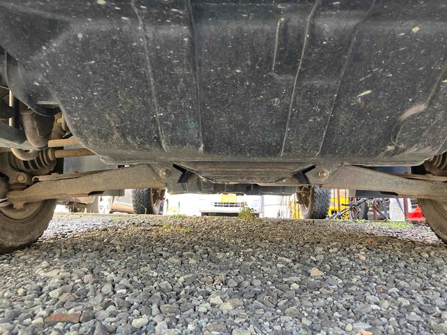 サンバートラック 4WD MT エアコン 運転席エアバッグ CD(20枚目)