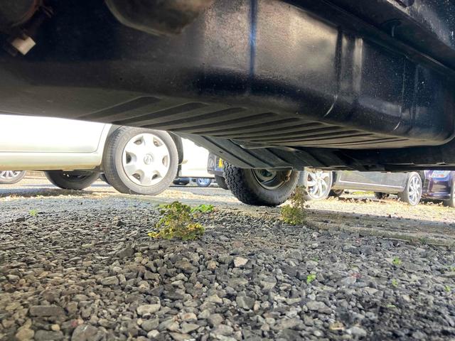 サンバートラック 4WD MT エアコン 運転席エアバッグ CD(21枚目)