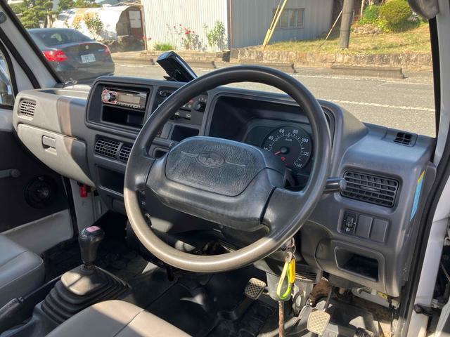 サンバートラック 4WD MT エアコン 運転席エアバッグ CD(46枚目)