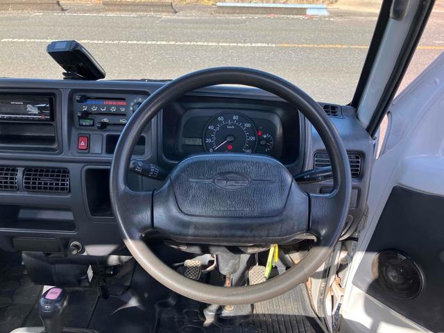 サンバートラック 4WD MT エアコン 運転席エアバッグ CD(49枚目)