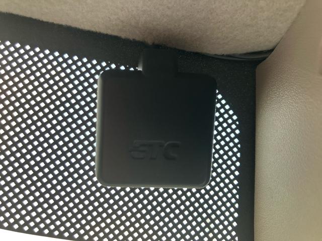 アルトラパン Ｆリミテッド　ＥＴＣ　メモリーナビ　ＨＩＤ　シートヒーター　盗難防止システム　安全衝突ボディ　衝突被害軽減システム　キーレスエントリー　スマートキー　アイドリングストップ（25枚目）