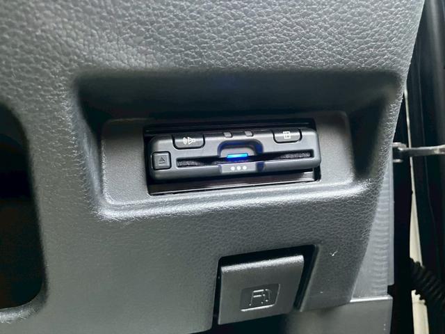 スペーシアカスタム ハイブリッドＸＳ　ＥＴＣ　ドライブレコーダー　バックカメラ　Ｂｌｕｅｔｏｏｔｈオーディオ　ＨＤＤナビ　キーレスエントリー盗難防止システム　安全衝突ボディ　衝突被害軽減システム　純正アルミ（16枚目）