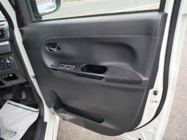 タント カスタムＸ　トップエディションリミテッドＳＡＩＩＩ　両側電動スライドドア　スマートキー　プッシュスタート　ナビ　フルセグ　全方位モニター　オートエアコン　シートヒーター　ＥＴＣ（12枚目）