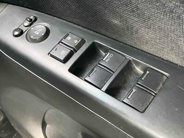 N-BOXカスタム G・Lパッケージ バックカメラ 両側スライド・片側電動 ナビ TV オートライト HID スマートキー アイドリングストップ ベンチシート CVT 盗難防止システム ABS ESC CD DVD再生 USB(11枚目)