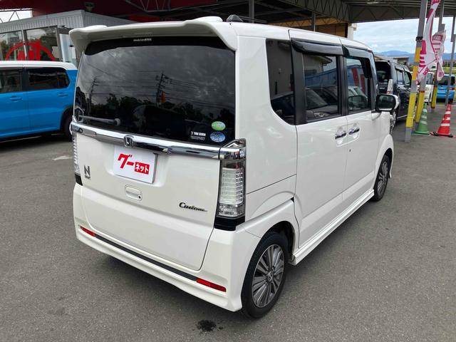 N-BOXカスタム G・Lパッケージ バックカメラ 両側スライド・片側電動 ナビ TV オートライト HID スマートキー アイドリングストップ ベンチシート CVT 盗難防止システム ABS ESC CD DVD再生 USB(24枚目)