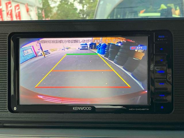バックカメラ装備。駐車が苦手な方には欠かせません。