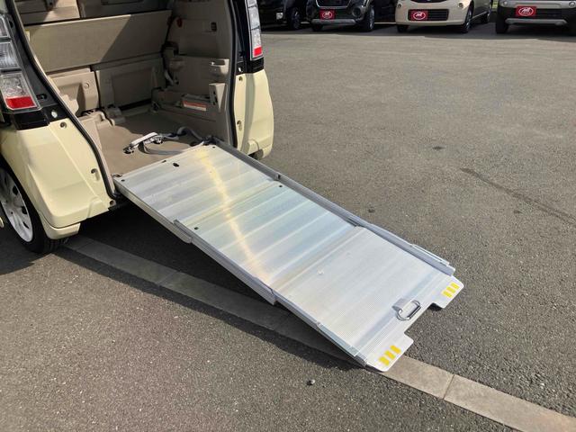 Ｎ－ＢＯＸ＋ Ｇ・Ｌパッケージ　福祉車輌　両側スライドドア　スマートキー　アイドリングストップ　電動格納ミラー　ベンチシート　ＣＶＴ　盗難防止システム　ＡＢＳ　ＥＳＣ　ＣＤ　ＵＳＢ　ミュージックプレイヤー接続可　衝突安全ボディ（18枚目）