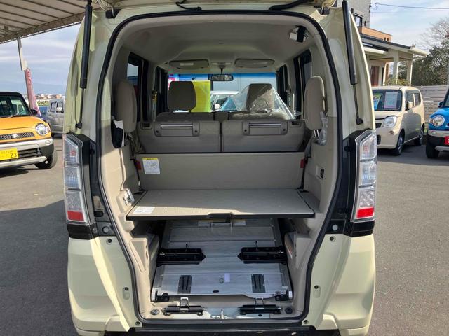 Ｎ－ＢＯＸ＋ Ｇ・Ｌパッケージ　福祉車輌　両側スライドドア　スマートキー　アイドリングストップ　電動格納ミラー　ベンチシート　ＣＶＴ　盗難防止システム　ＡＢＳ　ＥＳＣ　ＣＤ　ＵＳＢ　ミュージックプレイヤー接続可　衝突安全ボディ（19枚目）