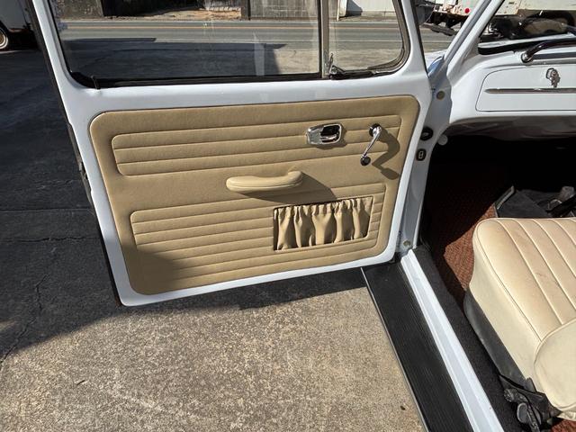 タイプI ベースグレード ビートル 右ハンドル ディーラー車(12枚目)