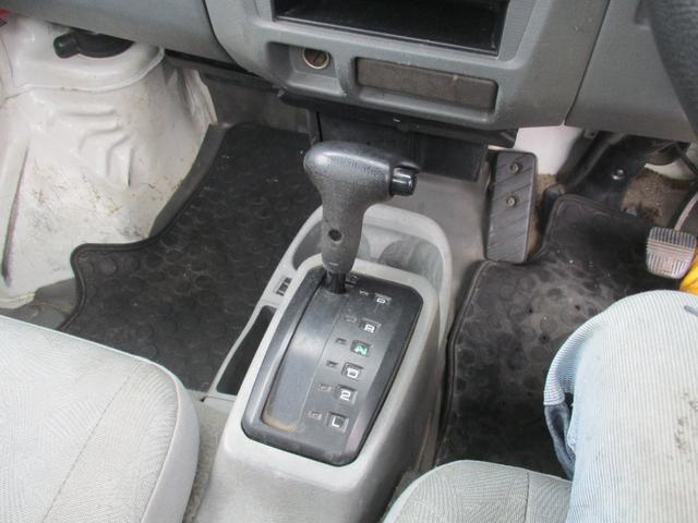 クリッパートラック 　オートマ車　エアコン　パワーステアリング　三方開　積載可能量３５０ｋｇ　運転席エアバック　車検２年付（11枚目）