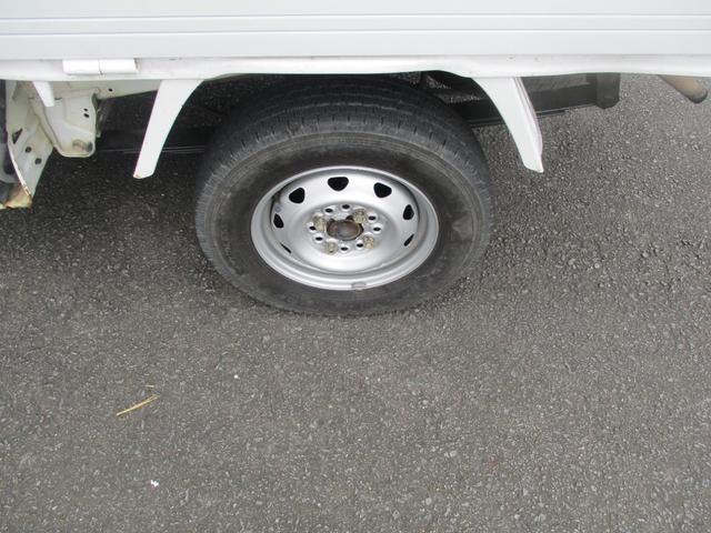 クリッパートラック 　オートマ車　エアコン　パワーステアリング　三方開　積載可能量３５０ｋｇ　運転席エアバック　車検２年付（12枚目）